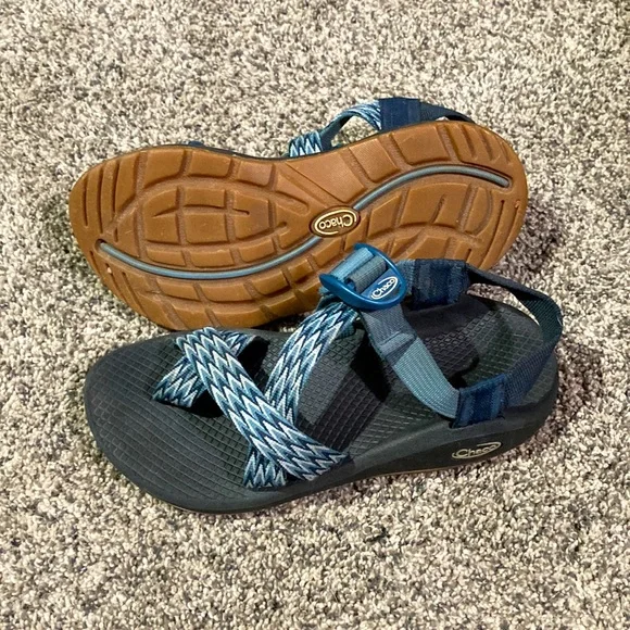 Lightly worn Chaco size 6 - Picture 3 of 3